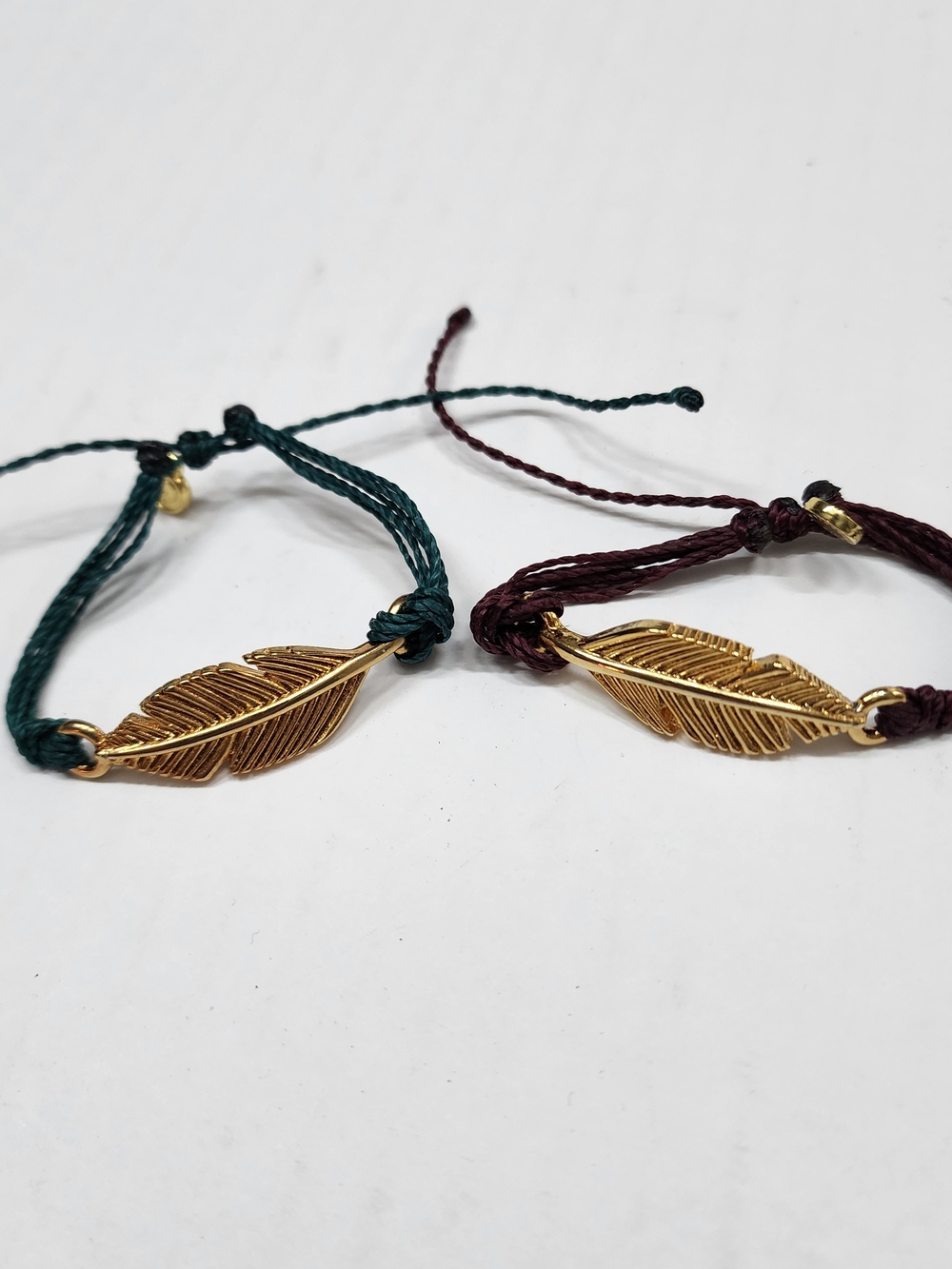 Pura Vida Bracelet Feather Leaf Lot Of 2 Red Blue Adjustable Boho Cord Stacking